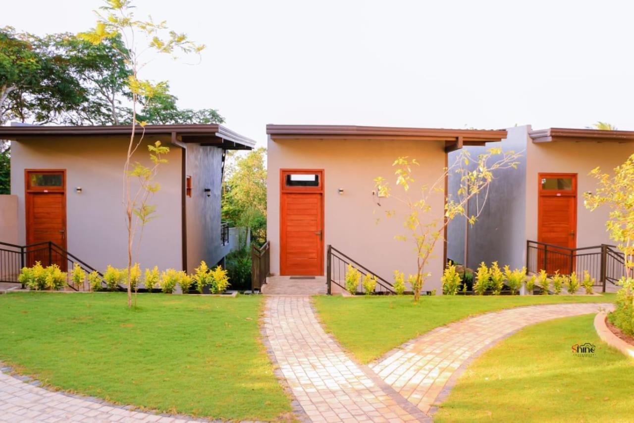 Senu Lagoon Villa Tangalle Exterior photo