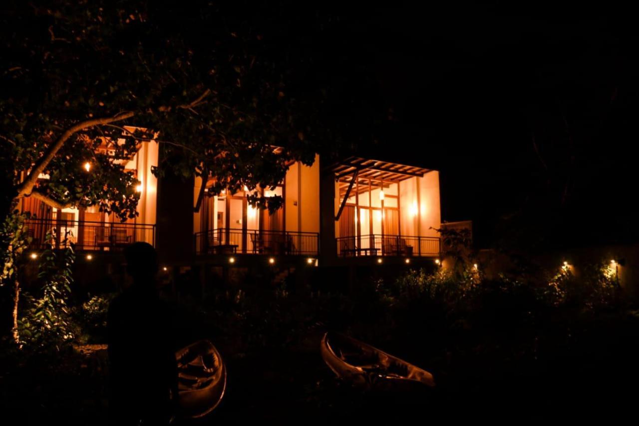 Senu Lagoon Villa Tangalle Exterior photo