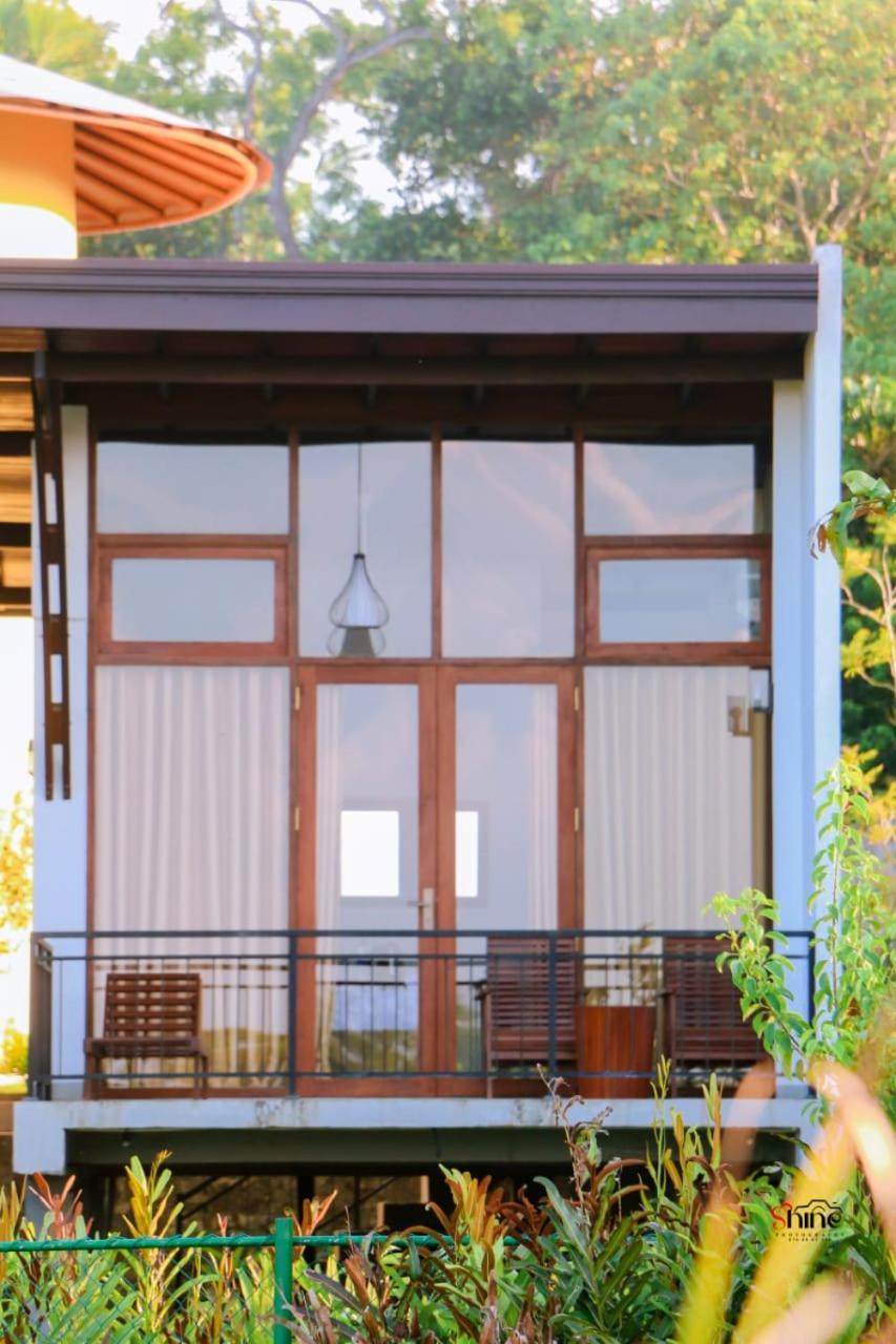 Senu Lagoon Villa Tangalle Exterior photo